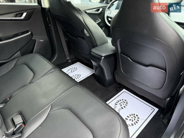 Серый Киа EV6, объемом двигателя 0 л и пробегом 47 тыс. км за 26900 $, фото 82 на Automoto.ua