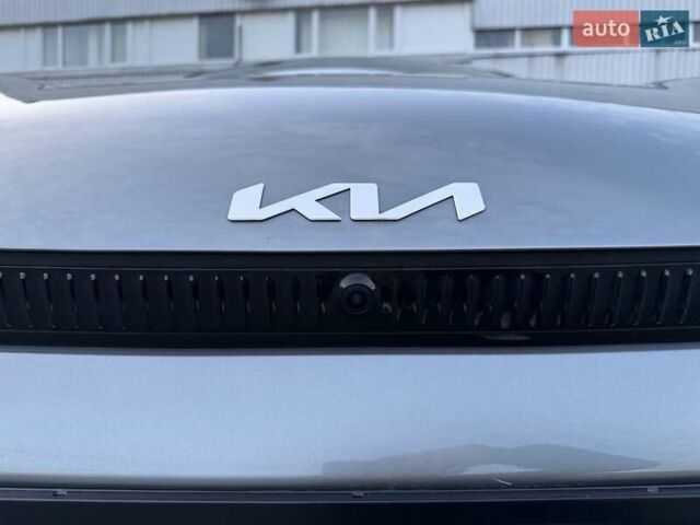 Серый Киа EV6, объемом двигателя 0 л и пробегом 14 тыс. км за 35000 $, фото 12 на Automoto.ua