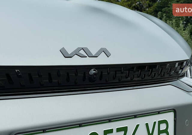 Сірий Кіа EV6, об'ємом двигуна 0 л та пробігом 19 тис. км за 27800 $, фото 4 на Automoto.ua