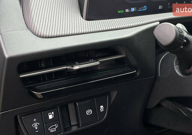 Сірий Кіа EV6, об'ємом двигуна 0 л та пробігом 19 тис. км за 27800 $, фото 60 на Automoto.ua