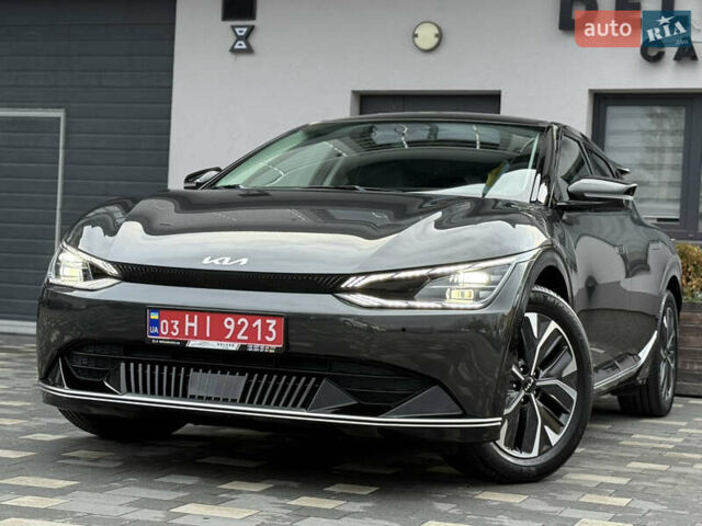 Серый Киа EV6, объемом двигателя 0 л и пробегом 47 тыс. км за 26900 $, фото 1 на Automoto.ua