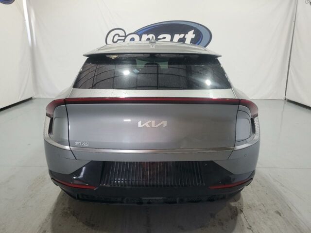 Серый Киа EV6, объемом двигателя 0 л и пробегом 162 тыс. км за 17800 $, фото 4 на Automoto.ua