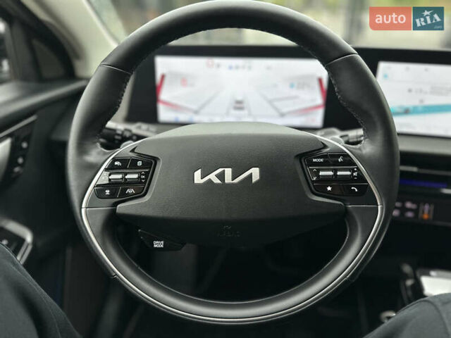 Серый Киа EV6, объемом двигателя 0 л и пробегом 23 тыс. км за 26999 $, фото 44 на Automoto.ua