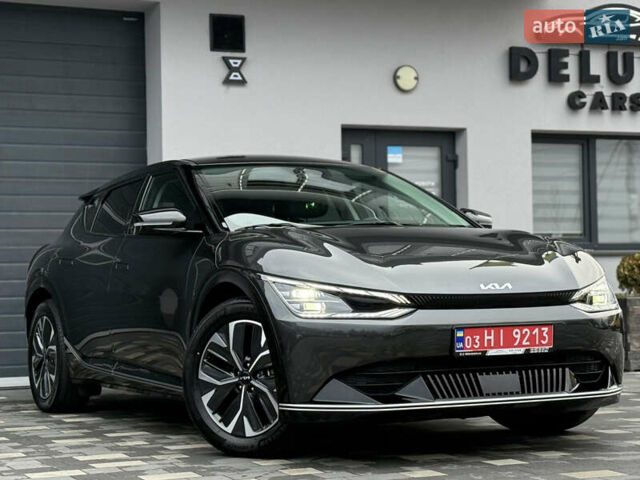 Серый Киа EV6, объемом двигателя 0 л и пробегом 47 тыс. км за 26900 $, фото 4 на Automoto.ua