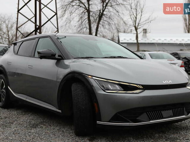 Сірий Кіа EV6, об'ємом двигуна 0 л та пробігом 310 тис. км за 16899 $, фото 21 на Automoto.ua