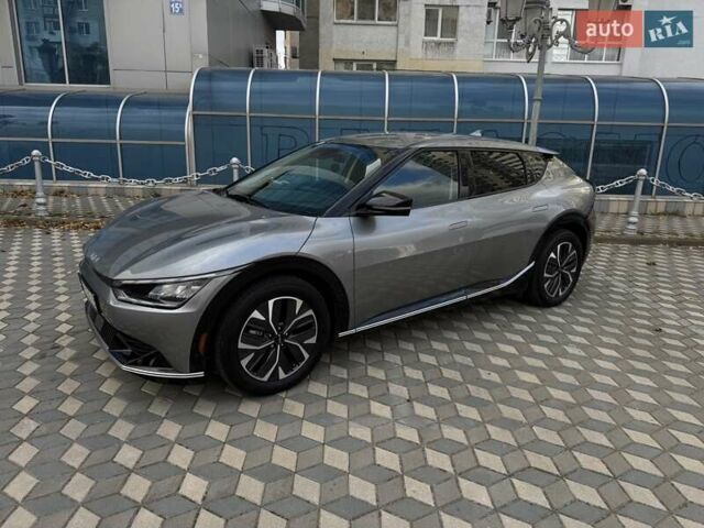 Сірий Кіа EV6, об'ємом двигуна 0 л та пробігом 43 тис. км за 26500 $, фото 5 на Automoto.ua