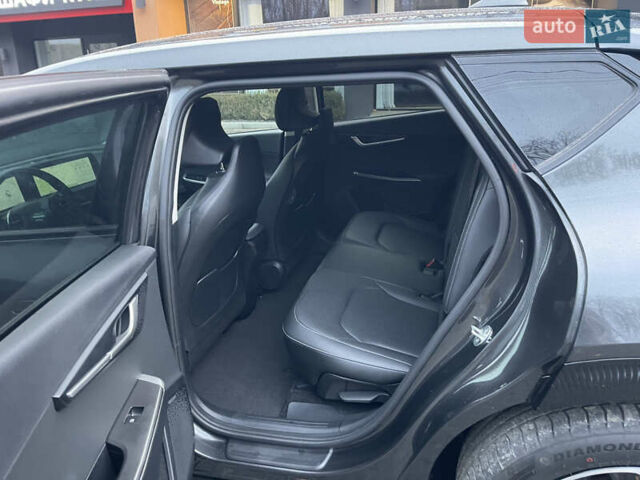 Серый Киа EV6, объемом двигателя 0 л и пробегом 68 тыс. км за 26500 $, фото 17 на Automoto.ua
