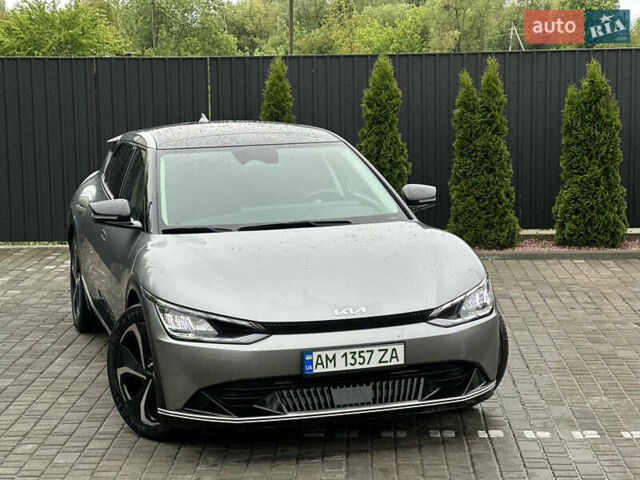 Серый Киа EV6, объемом двигателя 0 л и пробегом 23 тыс. км за 26999 $, фото 4 на Automoto.ua