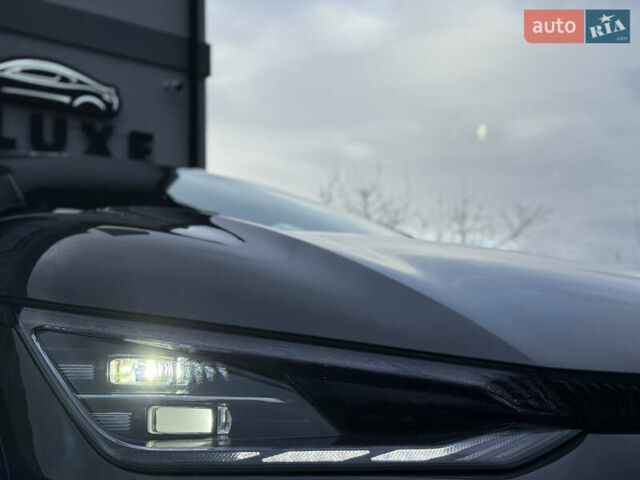 Серый Киа EV6, объемом двигателя 0 л и пробегом 47 тыс. км за 26900 $, фото 22 на Automoto.ua