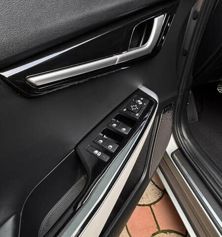 Серый Киа EV6, объемом двигателя 0 л и пробегом 23 тыс. км за 33000 $, фото 25 на Automoto.ua