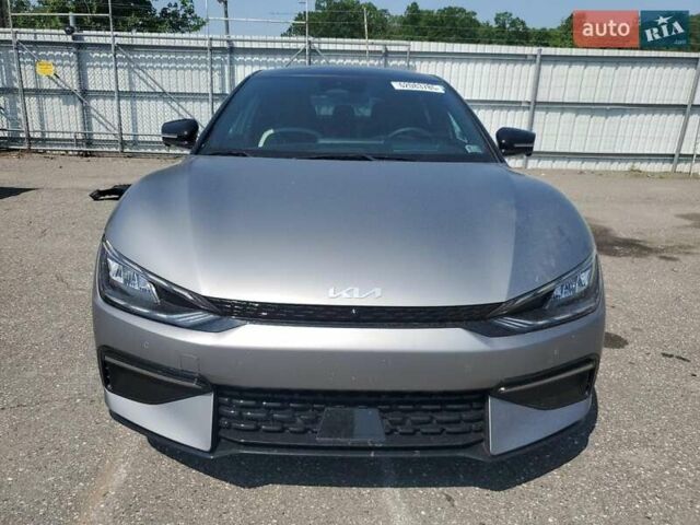 Серый Киа EV6, объемом двигателя 0 л и пробегом 59 тыс. км за 9200 $, фото 4 на Automoto.ua