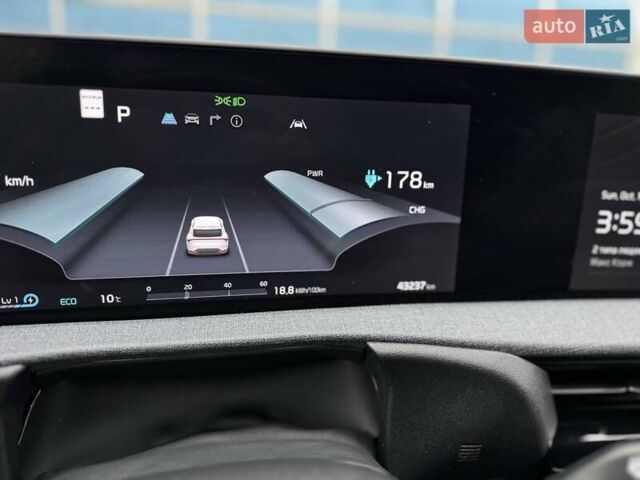 Сірий Кіа EV6, об'ємом двигуна 0 л та пробігом 43 тис. км за 26500 $, фото 18 на Automoto.ua