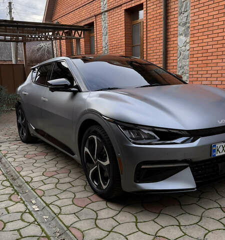 Серый Киа EV6, объемом двигателя 0 л и пробегом 23 тыс. км за 33000 $, фото 4 на Automoto.ua