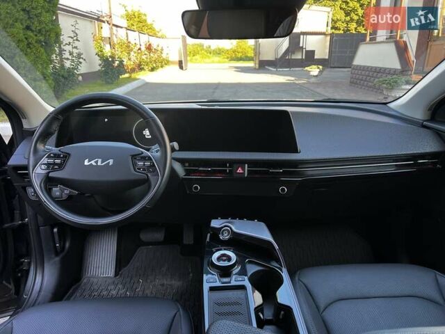 Серый Киа EV6, объемом двигателя 0 л и пробегом 53 тыс. км за 28700 $, фото 10 на Automoto.ua