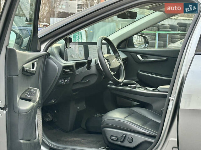 Сірий Кіа EV6, об'ємом двигуна 0 л та пробігом 31 тис. км за 24900 $, фото 8 на Automoto.ua