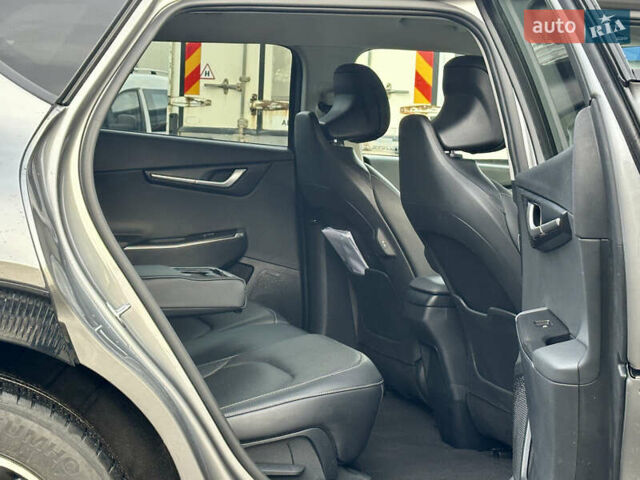 Сірий Кіа EV6, об'ємом двигуна 0 л та пробігом 31 тис. км за 24900 $, фото 21 на Automoto.ua