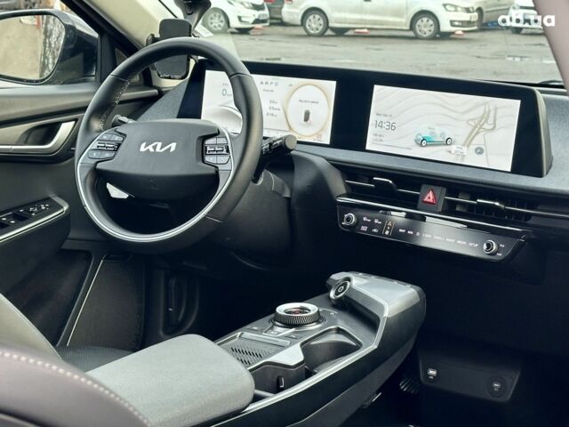 Сірий Кіа EV6, об'ємом двигуна 0 л та пробігом 31 тис. км за 24900 $, фото 18 на Automoto.ua