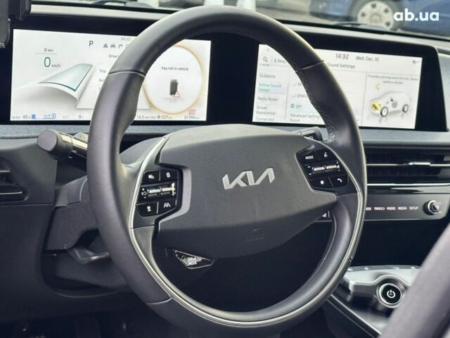 Сірий Кіа EV6, об'ємом двигуна 0 л та пробігом 31 тис. км за 24900 $, фото 11 на Automoto.ua