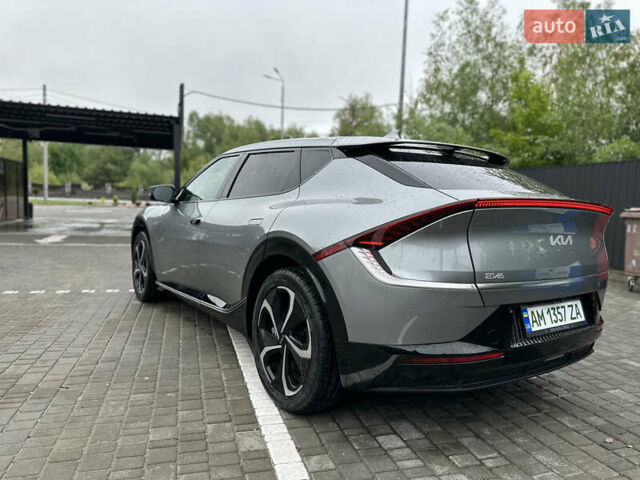 Серый Киа EV6, объемом двигателя 0 л и пробегом 23 тыс. км за 26999 $, фото 10 на Automoto.ua