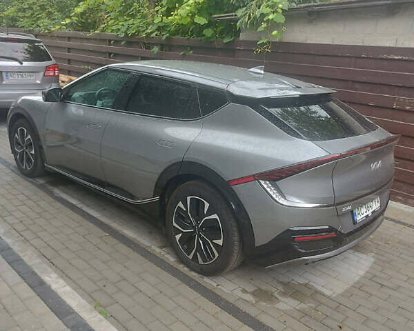 Серый Киа EV6, объемом двигателя 0 л и пробегом 46 тыс. км за 25500 $, фото 5 на Automoto.ua