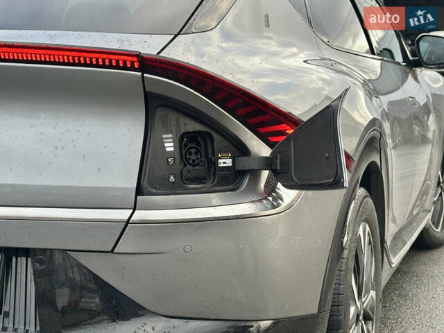 Сірий Кіа EV6, об'ємом двигуна 0 л та пробігом 31 тис. км за 24900 $, фото 3 на Automoto.ua