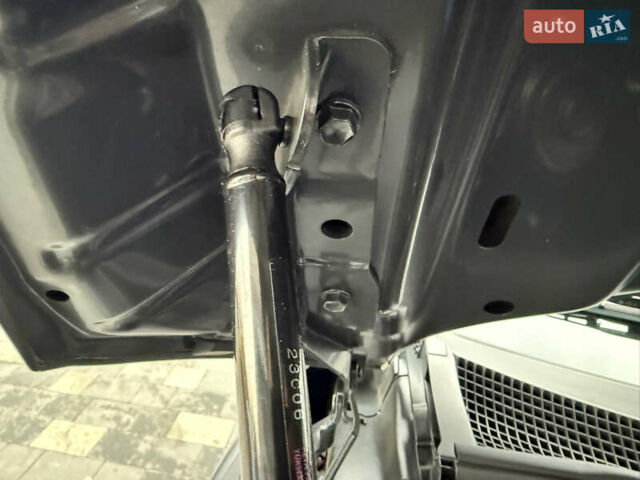 Серый Киа EV6, объемом двигателя 0 л и пробегом 47 тыс. км за 26900 $, фото 98 на Automoto.ua