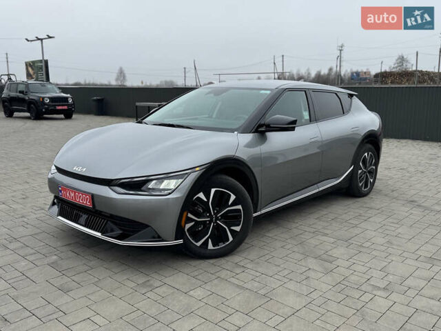 Сірий Кіа EV6, об'ємом двигуна 0 л та пробігом 98 тис. км за 23500 $, фото 10 на Automoto.ua