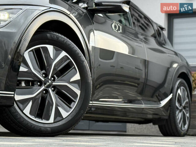 Серый Киа EV6, объемом двигателя 0 л и пробегом 47 тыс. км за 26900 $, фото 16 на Automoto.ua