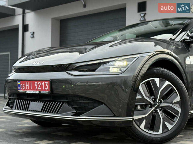 Серый Киа EV6, объемом двигателя 0 л и пробегом 47 тыс. км за 26900 $, фото 14 на Automoto.ua