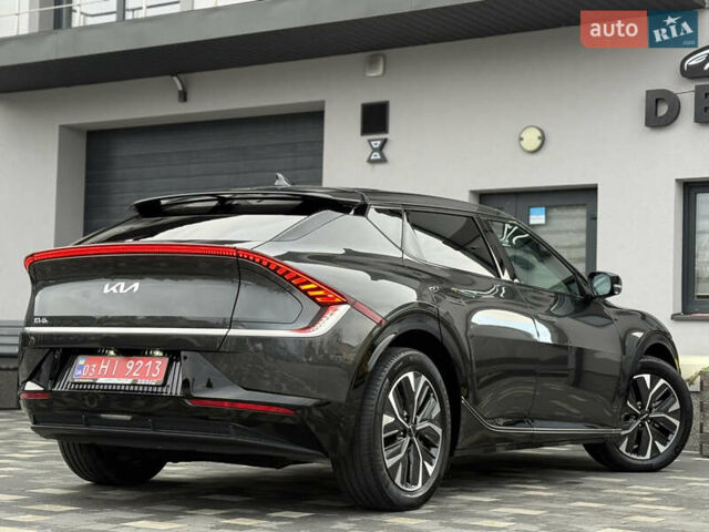 Серый Киа EV6, объемом двигателя 0 л и пробегом 47 тыс. км за 26900 $, фото 35 на Automoto.ua