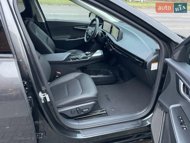 Серый Киа EV6, объемом двигателя 0 л и пробегом 68 тыс. км за 26500 $, фото 15 на Automoto.ua