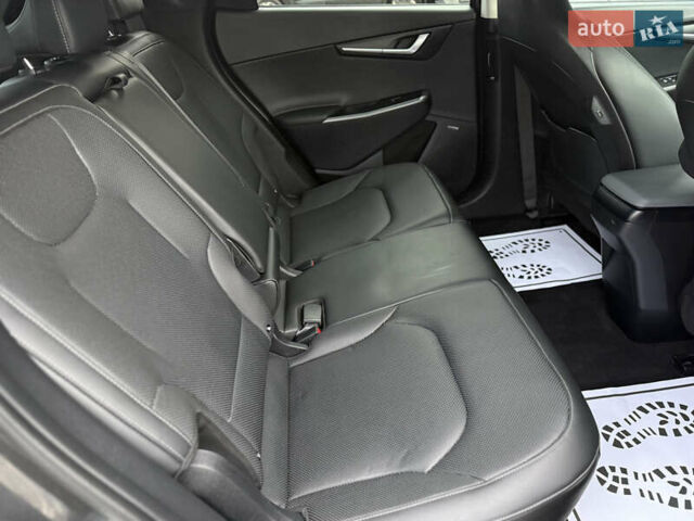 Серый Киа EV6, объемом двигателя 0 л и пробегом 47 тыс. км за 26900 $, фото 81 на Automoto.ua
