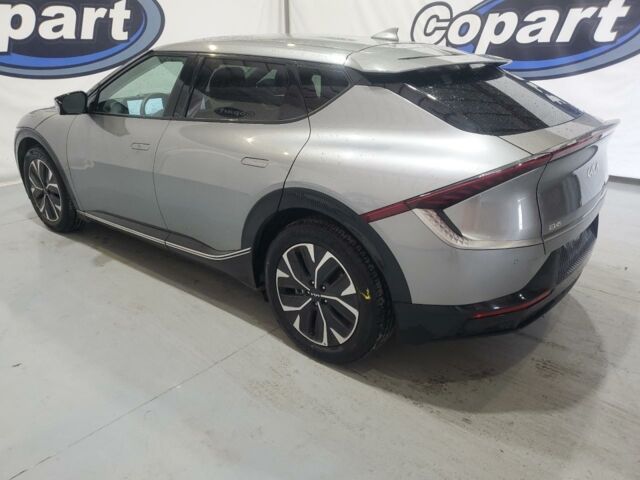 Серый Киа EV6, объемом двигателя 0 л и пробегом 162 тыс. км за 17800 $, фото 3 на Automoto.ua