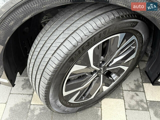 Серый Киа EV6, объемом двигателя 0 л и пробегом 47 тыс. км за 26900 $, фото 29 на Automoto.ua