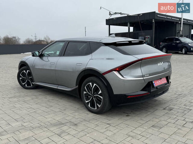 Сірий Кіа EV6, об'ємом двигуна 0 л та пробігом 98 тис. км за 23500 $, фото 2 на Automoto.ua