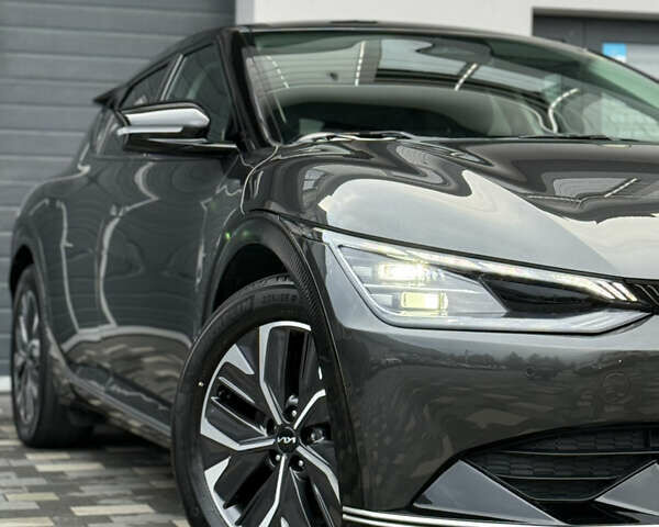 Серый Киа EV6, объемом двигателя 0 л и пробегом 47 тыс. км за 26900 $, фото 13 на Automoto.ua