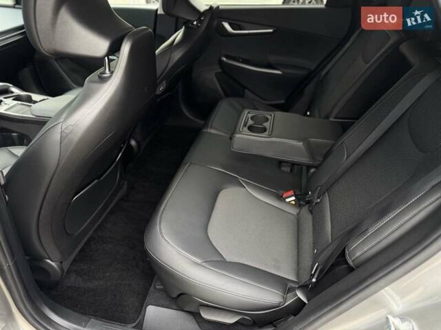 Сірий Кіа EV6, об'ємом двигуна 0 л та пробігом 43 тис. км за 26500 $, фото 24 на Automoto.ua