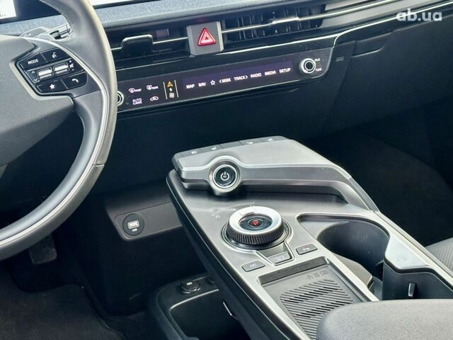 Сірий Кіа EV6, об'ємом двигуна 0 л та пробігом 31 тис. км за 24900 $, фото 15 на Automoto.ua