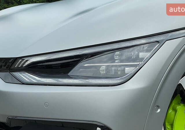 Сірий Кіа EV6, об'ємом двигуна 0 л та пробігом 19 тис. км за 27800 $, фото 23 на Automoto.ua