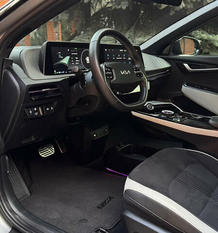 Серый Киа EV6, объемом двигателя 0 л и пробегом 23 тыс. км за 33000 $, фото 20 на Automoto.ua