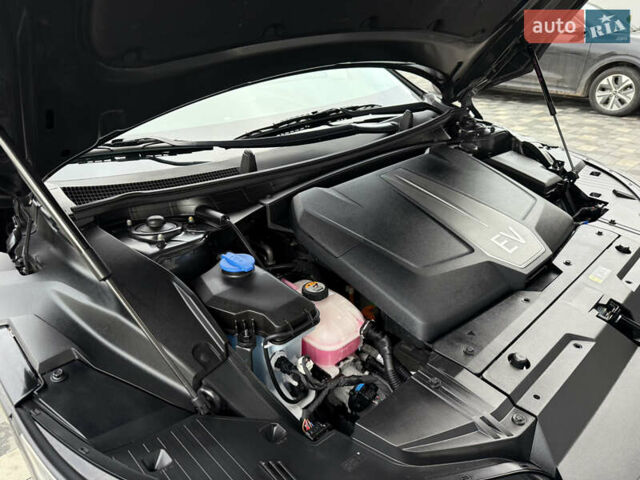 Серый Киа EV6, объемом двигателя 0 л и пробегом 47 тыс. км за 26900 $, фото 99 на Automoto.ua