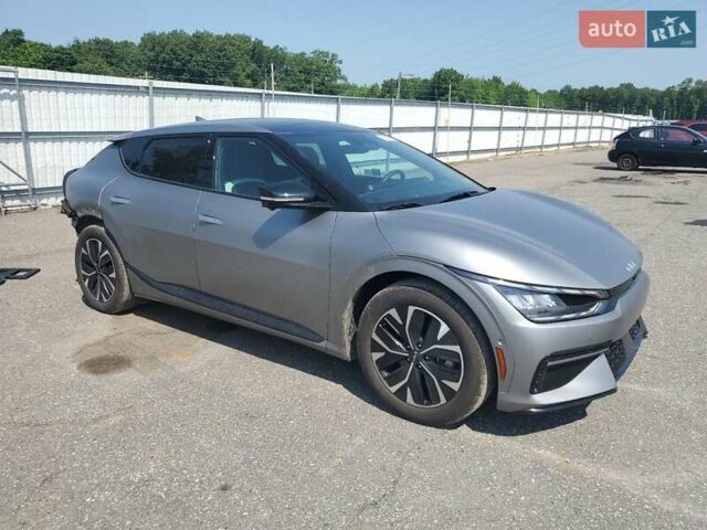 Серый Киа EV6, объемом двигателя 0 л и пробегом 59 тыс. км за 9200 $, фото 3 на Automoto.ua