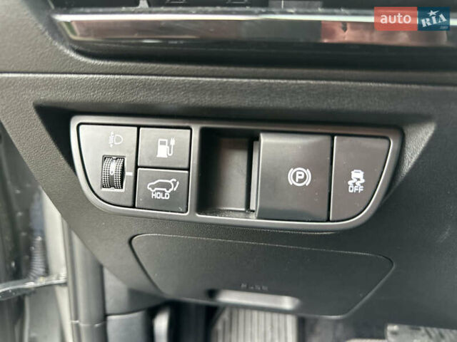 Серый Киа EV6, объемом двигателя 0 л и пробегом 23 тыс. км за 26999 $, фото 26 на Automoto.ua