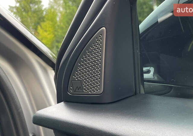 Сірий Кіа EV6, об'ємом двигуна 0 л та пробігом 19 тис. км за 27800 $, фото 76 на Automoto.ua