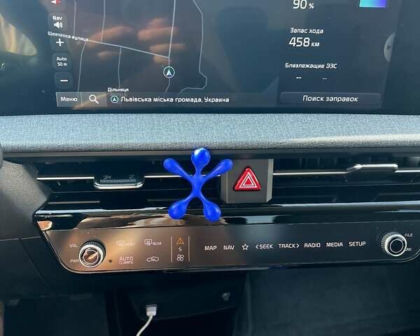 Серый Киа EV6, объемом двигателя 0 л и пробегом 5 тыс. км за 24600 $, фото 9 на Automoto.ua