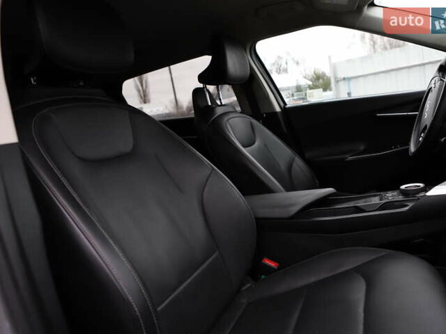 Сірий Кіа EV6, об'ємом двигуна 0 л та пробігом 310 тис. км за 16899 $, фото 26 на Automoto.ua