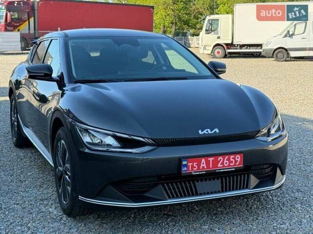Серый Киа EV6, объемом двигателя 0 л и пробегом 34 тыс. км за 24000 $, фото 48 на Automoto.ua