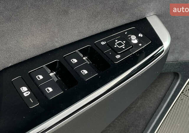 Сірий Кіа EV6, об'ємом двигуна 0 л та пробігом 19 тис. км за 27800 $, фото 57 на Automoto.ua