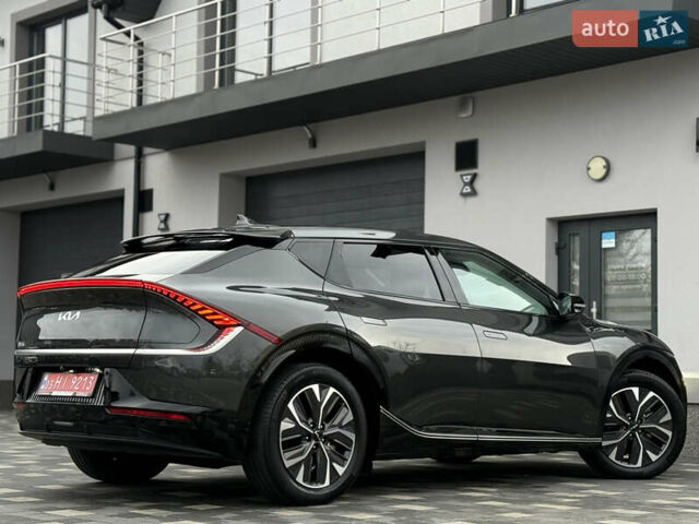 Серый Киа EV6, объемом двигателя 0 л и пробегом 47 тыс. км за 26900 $, фото 43 на Automoto.ua