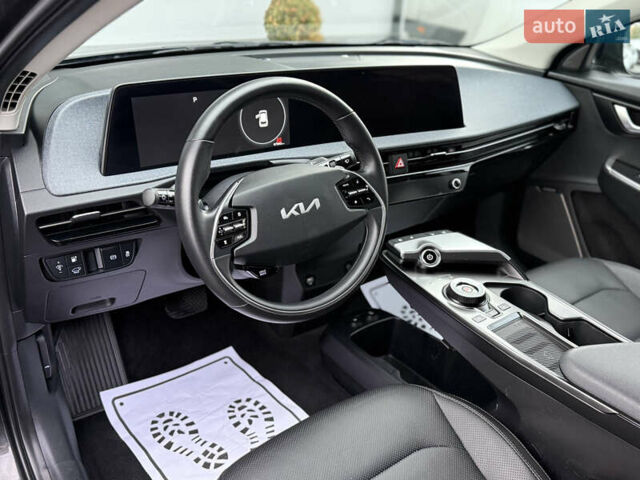 Серый Киа EV6, объемом двигателя 0 л и пробегом 47 тыс. км за 26900 $, фото 52 на Automoto.ua
